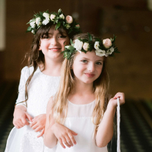 Hajdísz: koszorú élő virágból