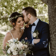 Hajdísz: koszorú élő virágból