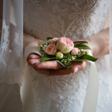 Csuklódísz élő virágból