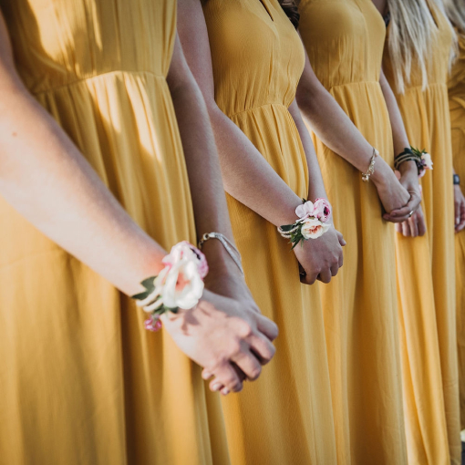 Csuklódísz élő virágból