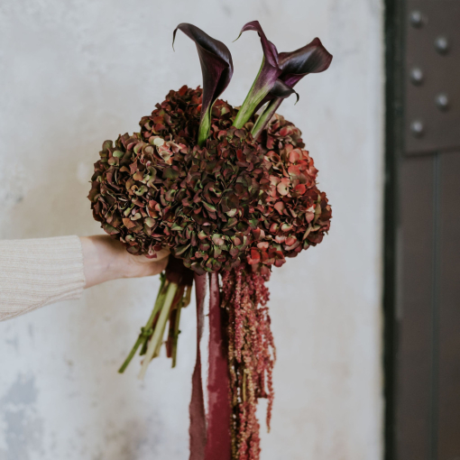 Modern Hortenzia csokor Kálával